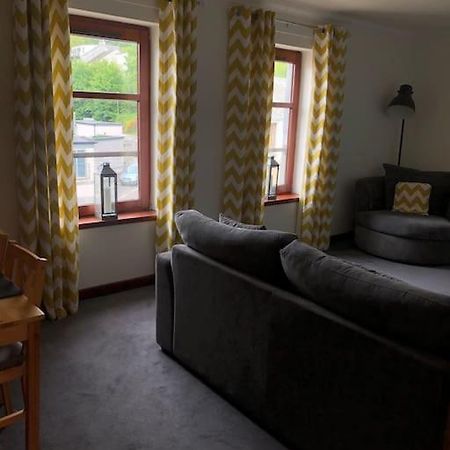 Nevis Apartment Located In Fort William Centre ภายนอก รูปภาพ