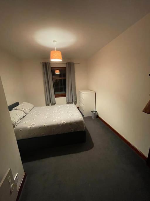 Nevis Apartment Located In Fort William Centre ภายนอก รูปภาพ